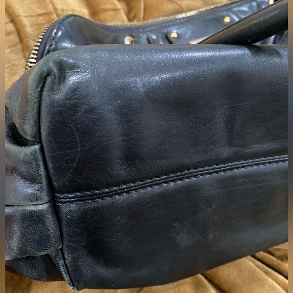 Marc Jacobs Leather Shoulder Bag - Picture 10 of 16